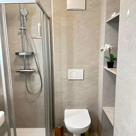 Holiday home The Peaceful Garden Family With Free Parking *