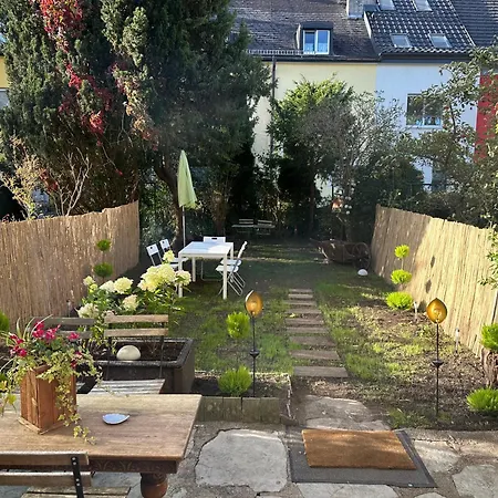Holiday home The Peaceful Garden Family With Free Parking